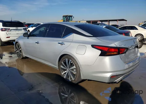 2020 Nissan Altima Platinum z USA, uszkodzony, nr VIN 1N4AL4FV2LN307480